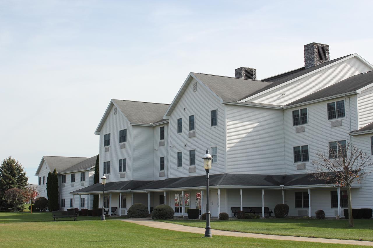 Farmstead Inn And Conference Center Shipshewana Buitenkant foto