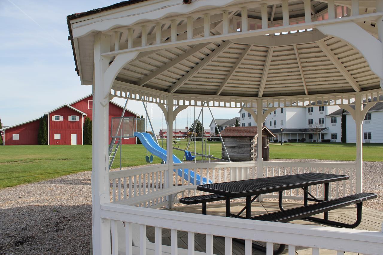 Farmstead Inn And Conference Center Shipshewana Buitenkant foto