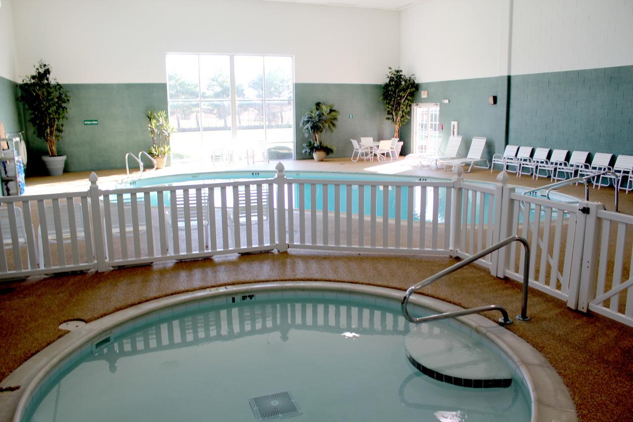 Farmstead Inn And Conference Center Shipshewana Buitenkant foto